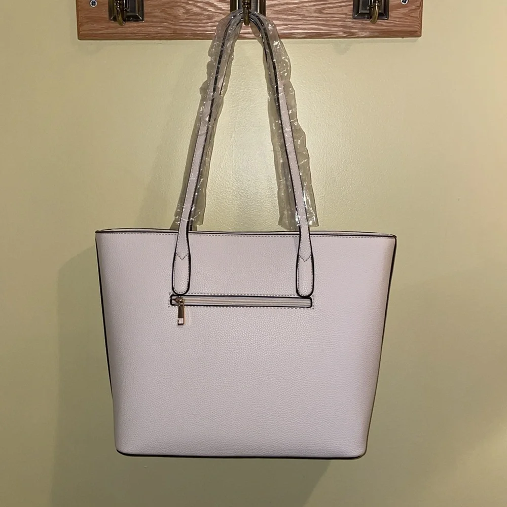 Winter White Vegan Tote NWT